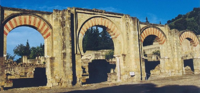 Les 5 arcs de l'entrée principale de la médina. Mais là, on en voit que 4.